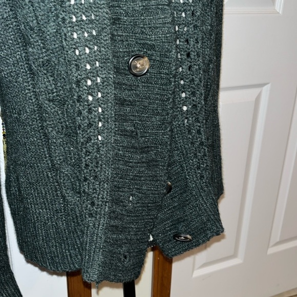 St. John’s Bay Grey Knit Cardigan - Picture 3 of 9